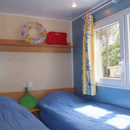 فندق Camping Lou Cantaire فايانس الغرفة الصورة