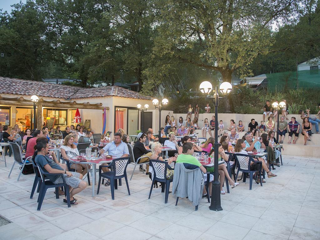 فندق Camping Lou Cantaire فايانس المظهر الخارجي الصورة