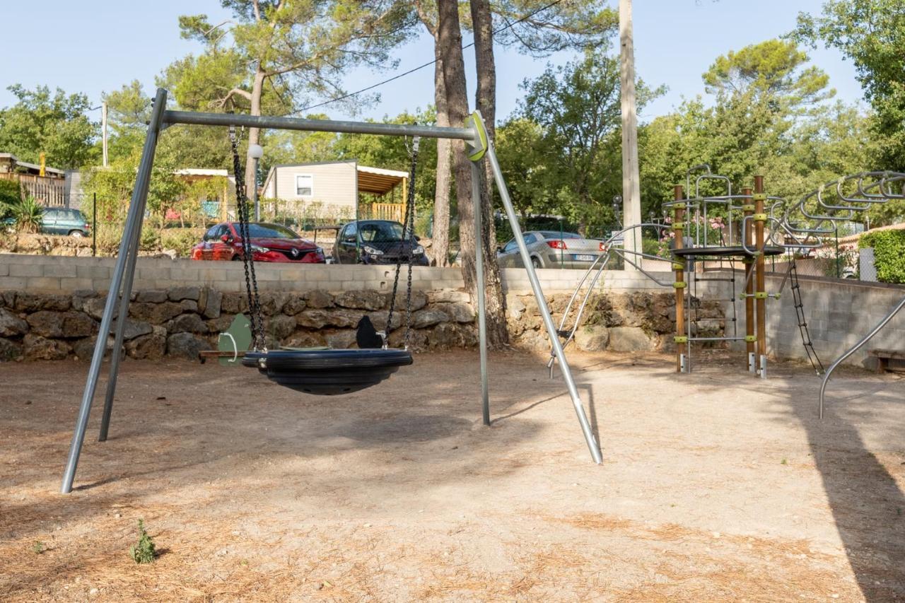 فندق Camping Lou Cantaire فايانس المظهر الخارجي الصورة