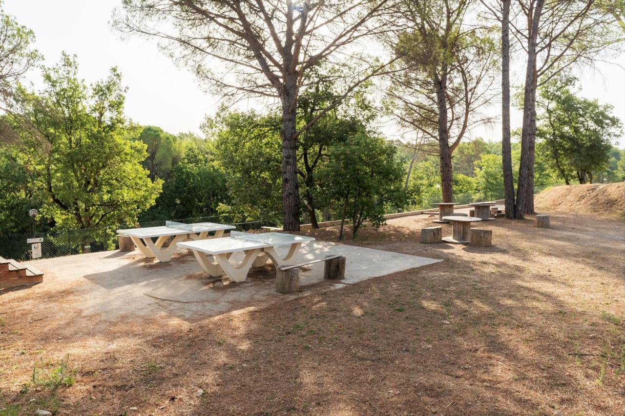 فندق Camping Lou Cantaire فايانس المظهر الخارجي الصورة