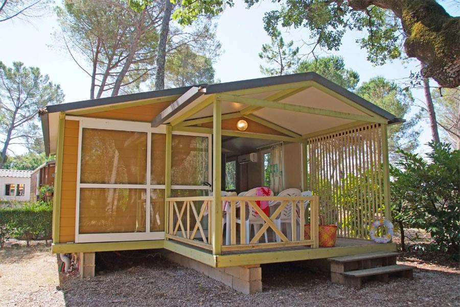 فندق Camping Lou Cantaire فايانس المظهر الخارجي الصورة