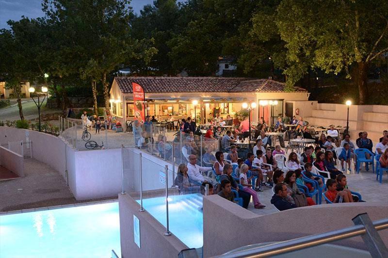 فندق Camping Lou Cantaire فايانس المظهر الخارجي الصورة