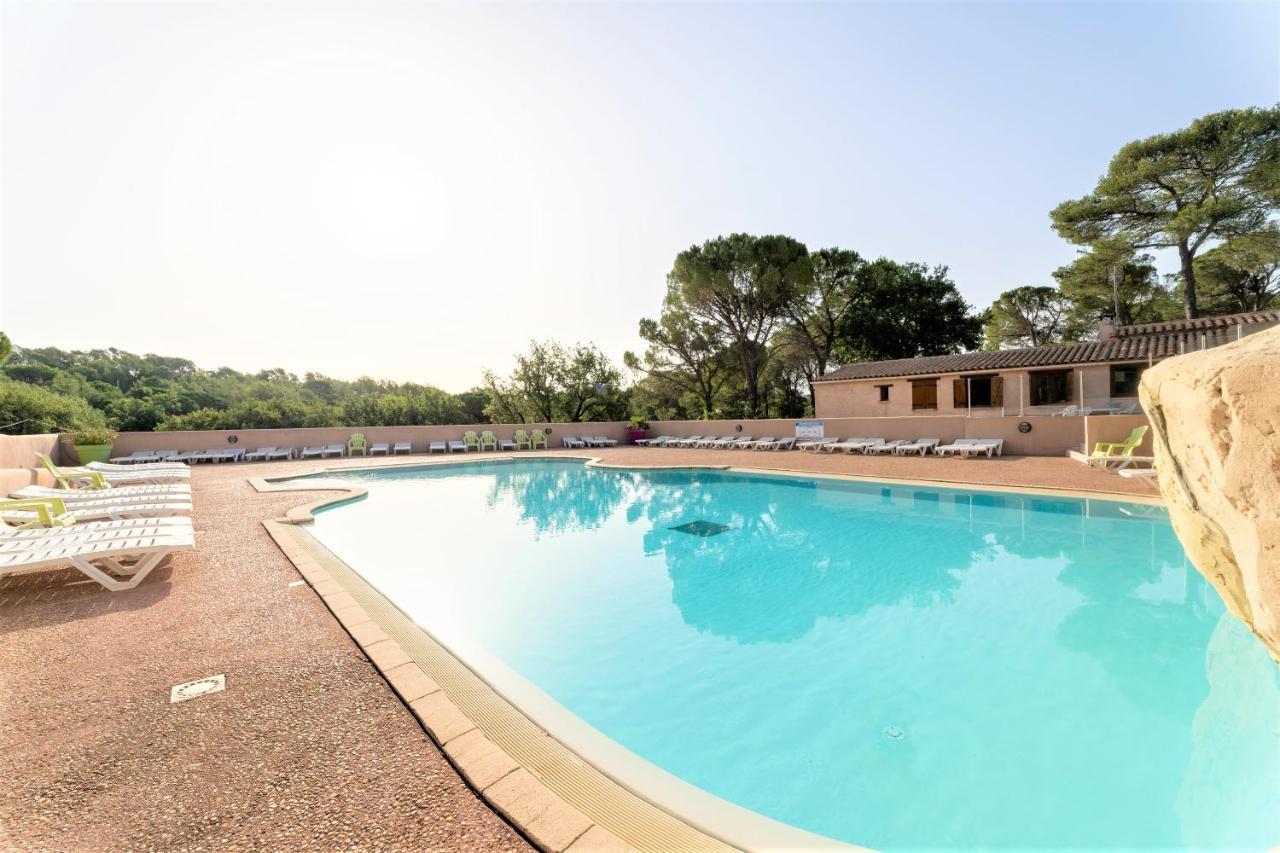 فندق Camping Lou Cantaire فايانس المظهر الخارجي الصورة