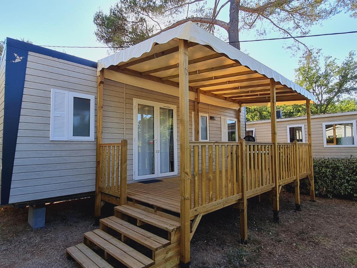 فندق Camping Lou Cantaire فايانس المظهر الخارجي الصورة