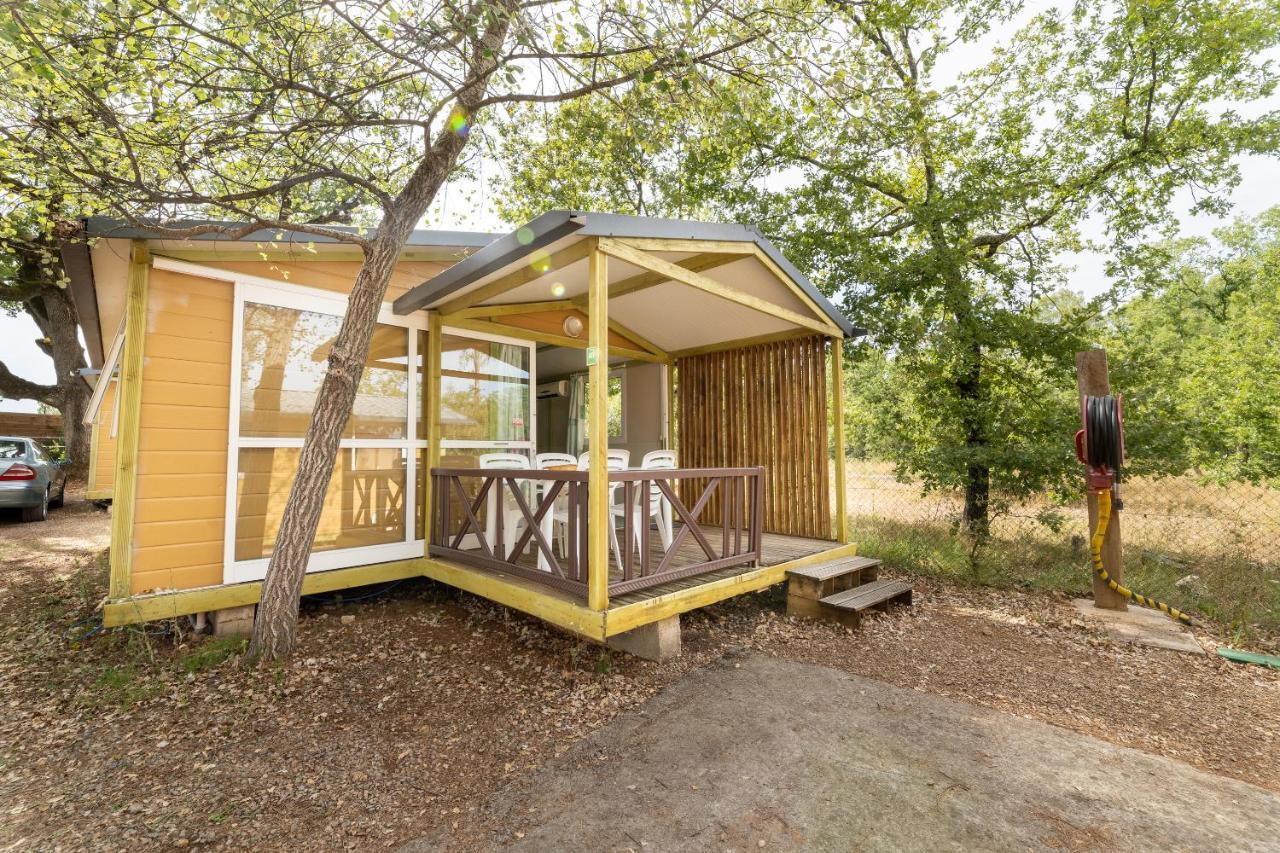 فندق Camping Lou Cantaire فايانس المظهر الخارجي الصورة