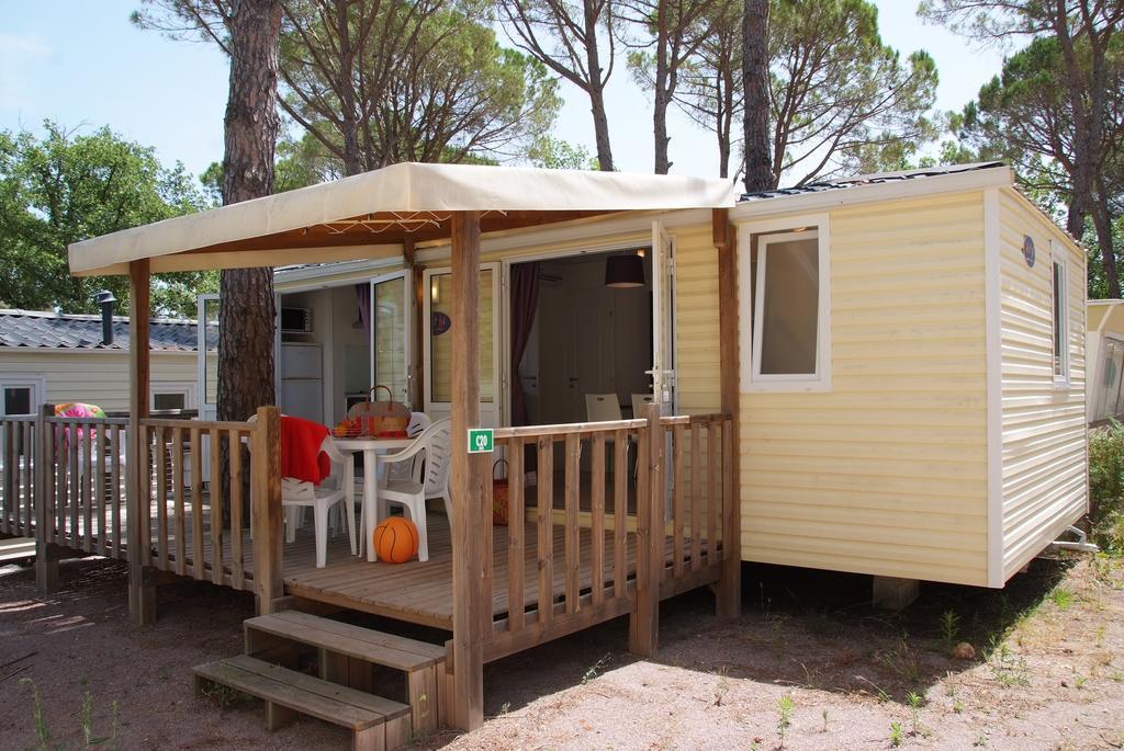 فندق Camping Lou Cantaire فايانس المظهر الخارجي الصورة