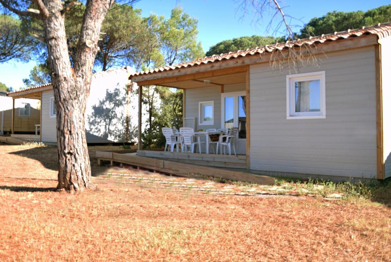 فندق Camping Lou Cantaire فايانس الغرفة الصورة